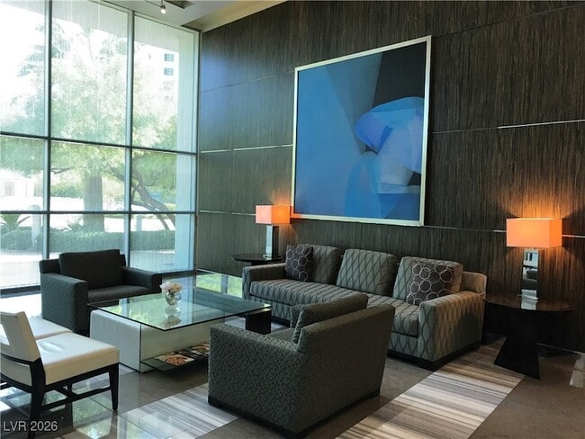 Building Photo - 322 E Karen Ave