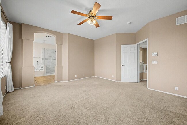 Building Photo - 6029 W Morrow Dr