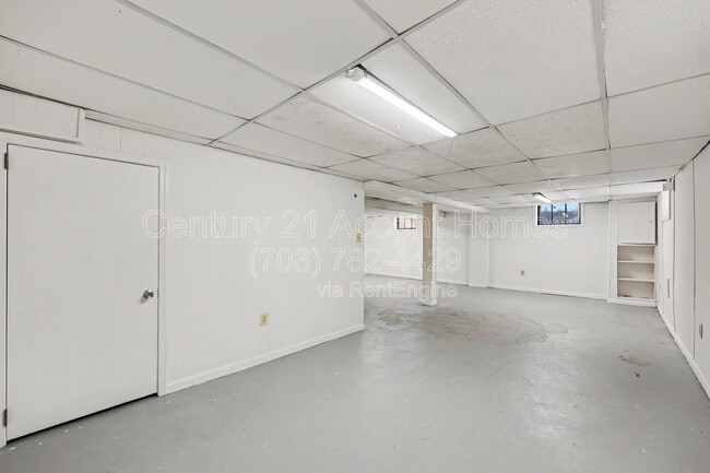 Building Photo - 1404 S Quincy St