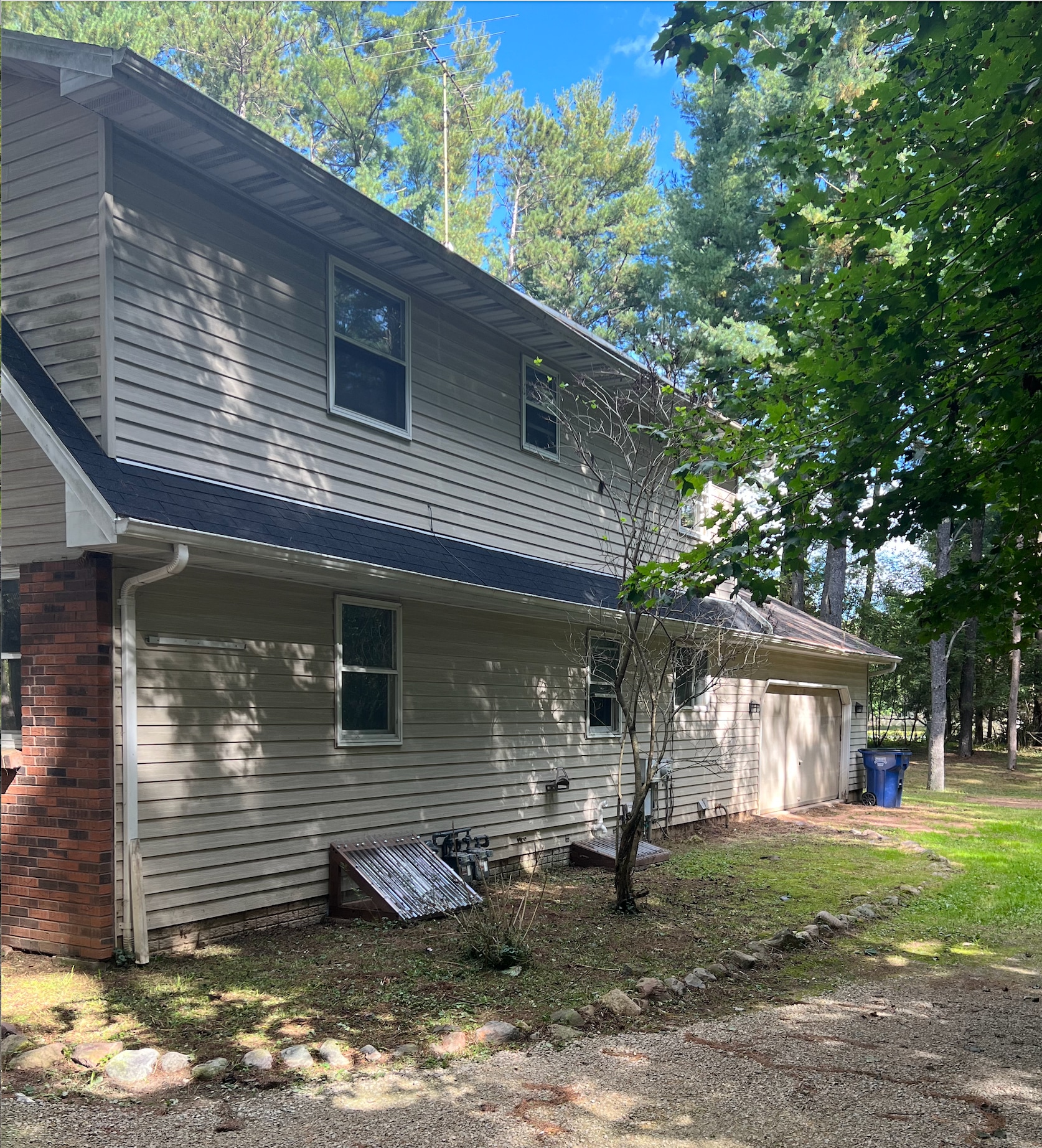 Building Photo - N2561 Woodland Cir