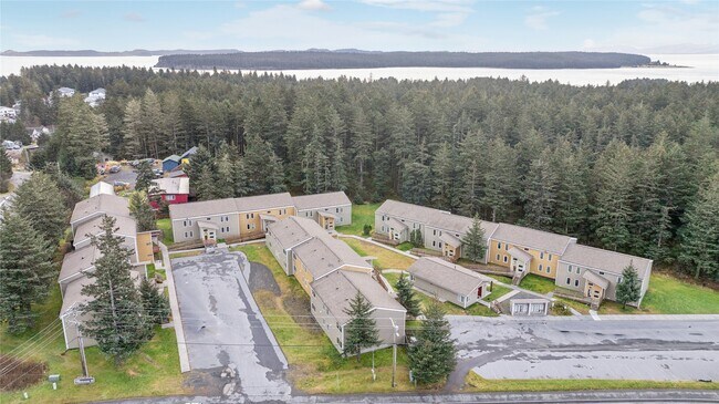 Building Photo - 2610 Mill Bay Rd