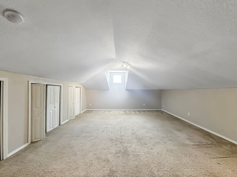 Building Photo - 3160 Blue Dirt Cir