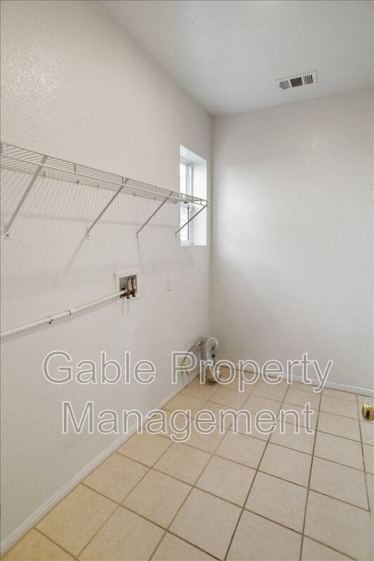 Building Photo - 29620 Teasedale Pl