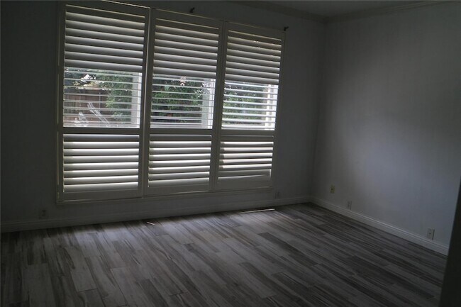 Building Photo - 2316 Tralee Cir