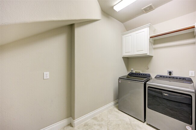 Building Photo - 4207 Abigail Wy