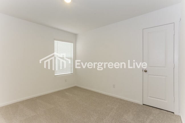 Building Photo - 537 Waymaker Wy