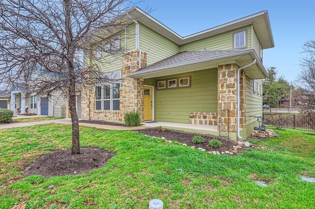 Building Photo - 10610 Wills Lp