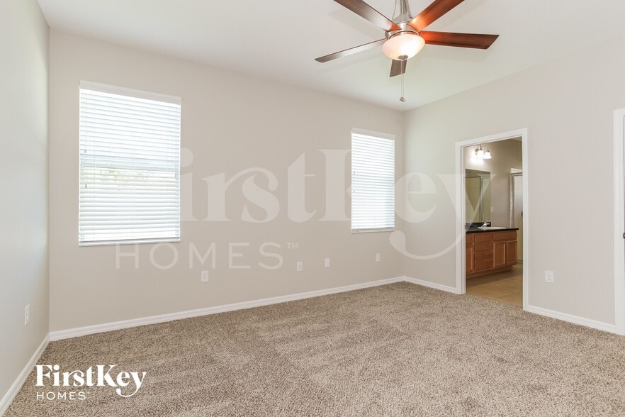 Building Photo - 3000 Lady Mae Ln