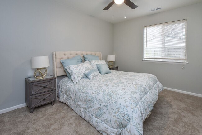 Building Photo - Completely Updated & Ready NOW!! 1-Car Attached Garage! Pet Friendly!