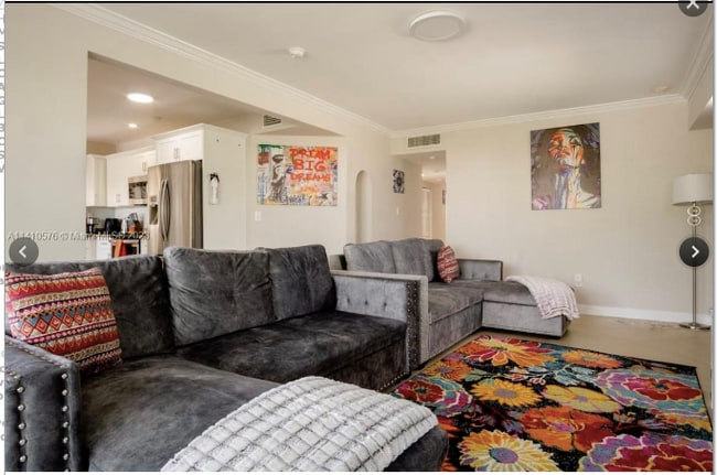 Building Photo - 716 NE 7th St