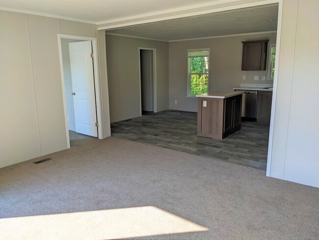 Building Photo - 3617 N Grand Ave E