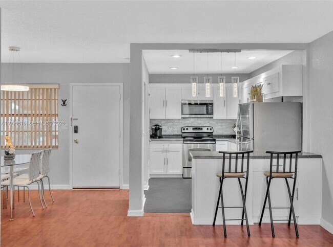 Building Photo - 4731 NW 10th Ct