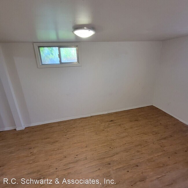 Building Photo - 4 br, 1 bath House - 5227 N Monroe