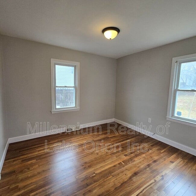 Building Photo - 353 South Blvd W