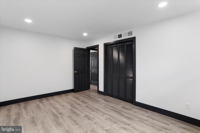 Building Photo - 140 Williamson Ave