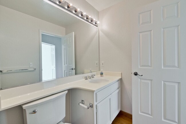 Building Photo - 4616 Hampton Falls Pl