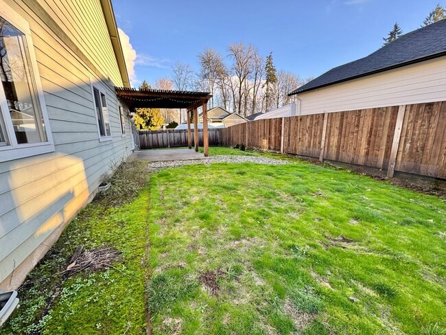 Building Photo - Fantastic Ranch Home in Battleground with ...