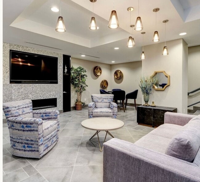 Building Photo - 2 Bedroom 2 Bathroom Modern Condo at The Lexicon, NoMa Neighborhood, Modern Appliances, Covered P...