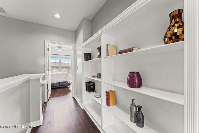 Building Photo - 343 E Church St