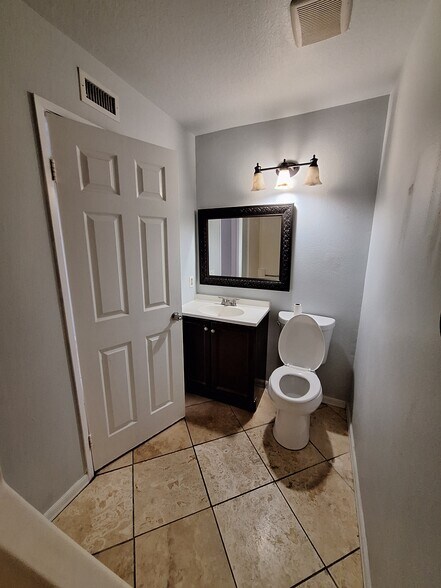 Building Photo - 9531 Montana Calva Cir