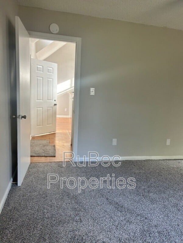 Building Photo - 8500 Quarry Rd