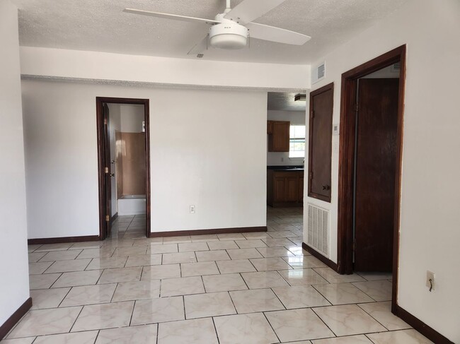 Building Photo - 11417 Jefferson Hwy