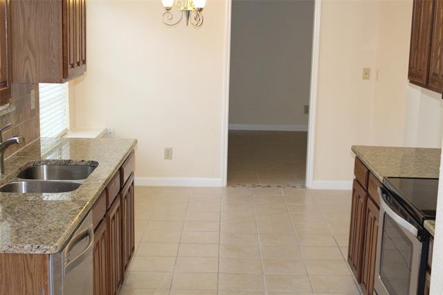 Building Photo - 4112 Howard Dr