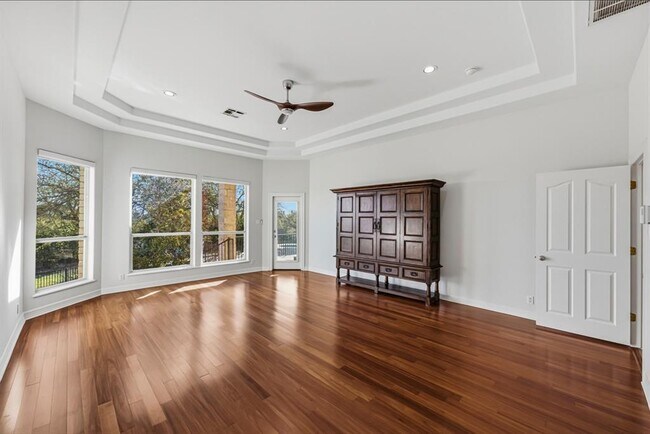 Building Photo - 13725 Madrone Mountain Way