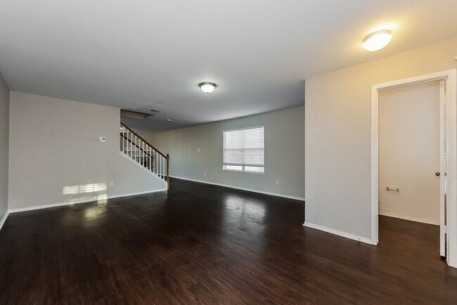 Building Photo - 8532 Shallow Creek Dr