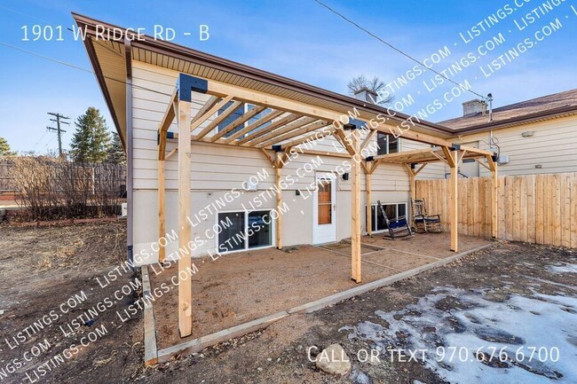 Building Photo - 1Bed/1Bath Garden Level Apartment with HUG...