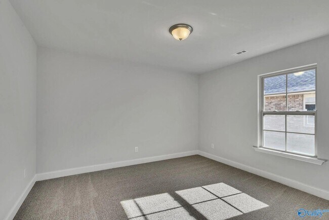 Building Photo - 223 Gwinnett Dr