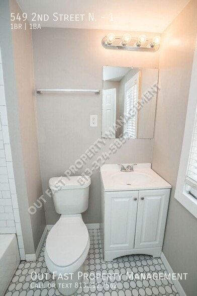 Building Photo - 549 2nd St N