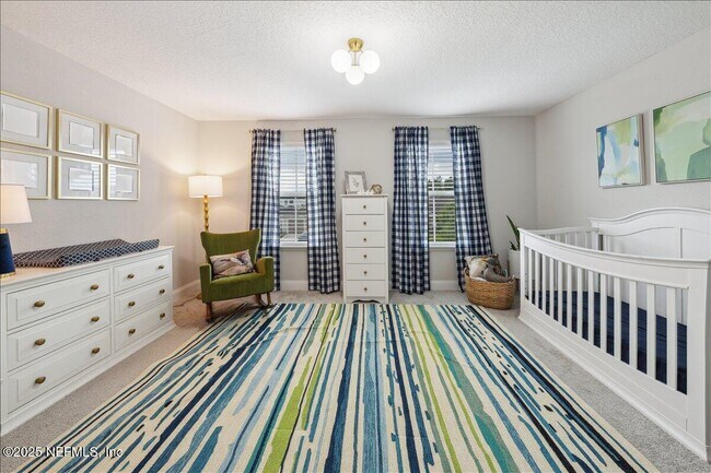 Building Photo - 552 Meadow Creek Dr