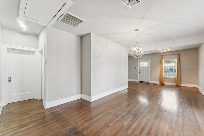 Building Photo - 1031 Schley Ave