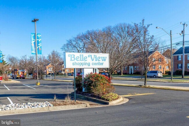 Building Photo - 1105 Belle View Blvd