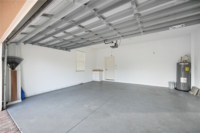 Building Photo - 15318 Cortona Way