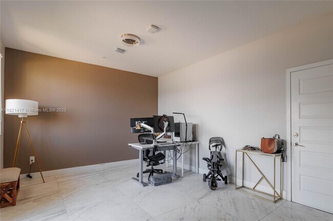 Building Photo - 4714 NW 84th Ct