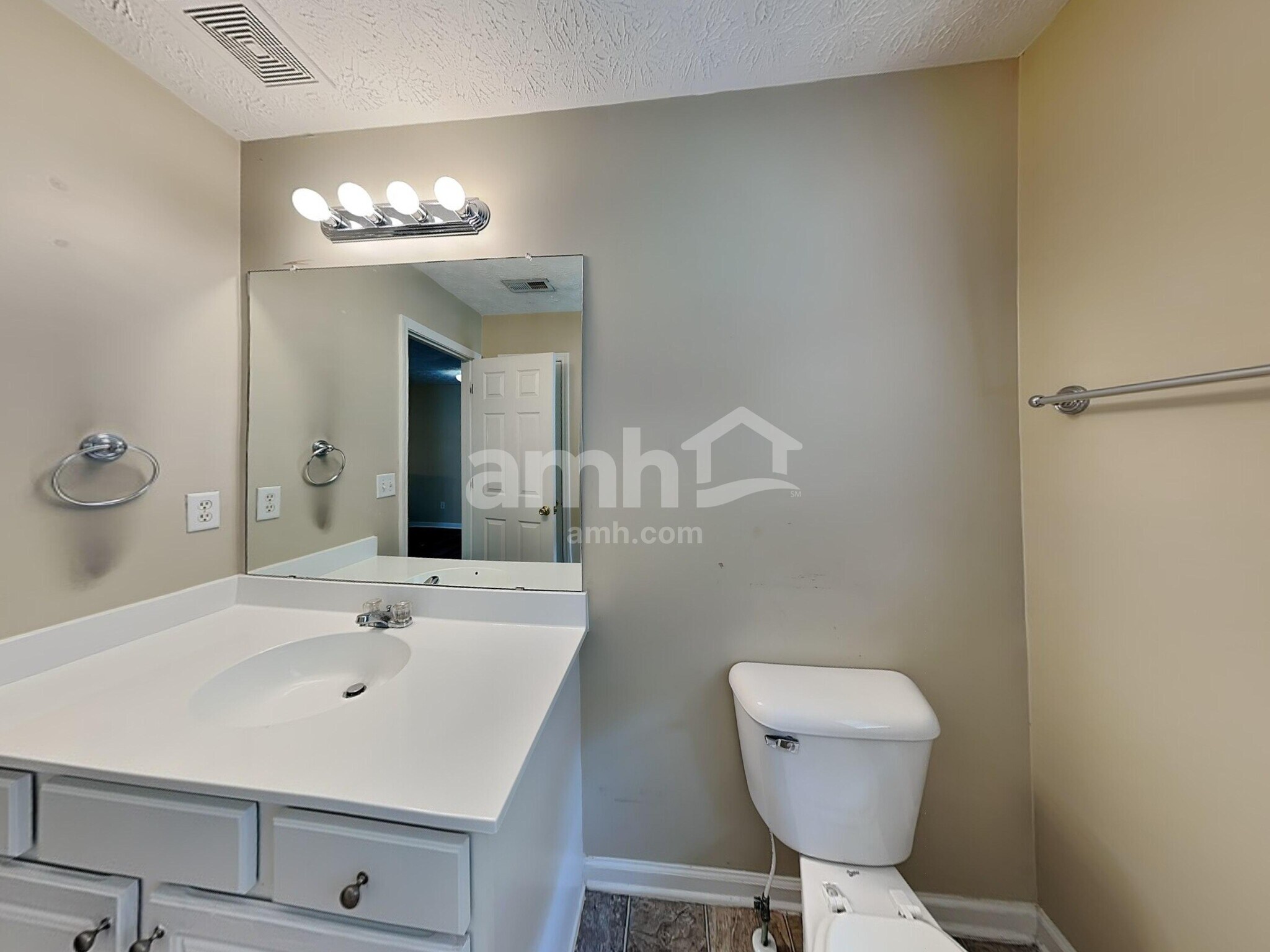 Building Photo - 7105 Flagstone Pl