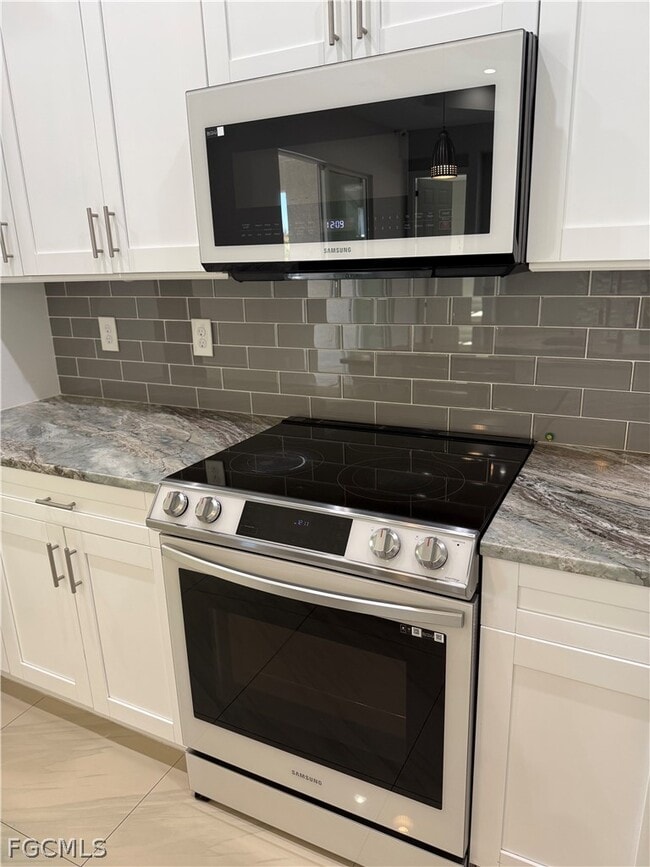 Building Photo - 3013 4th St W