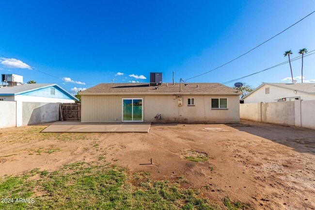 Building Photo - 6134 W Mulberry Dr