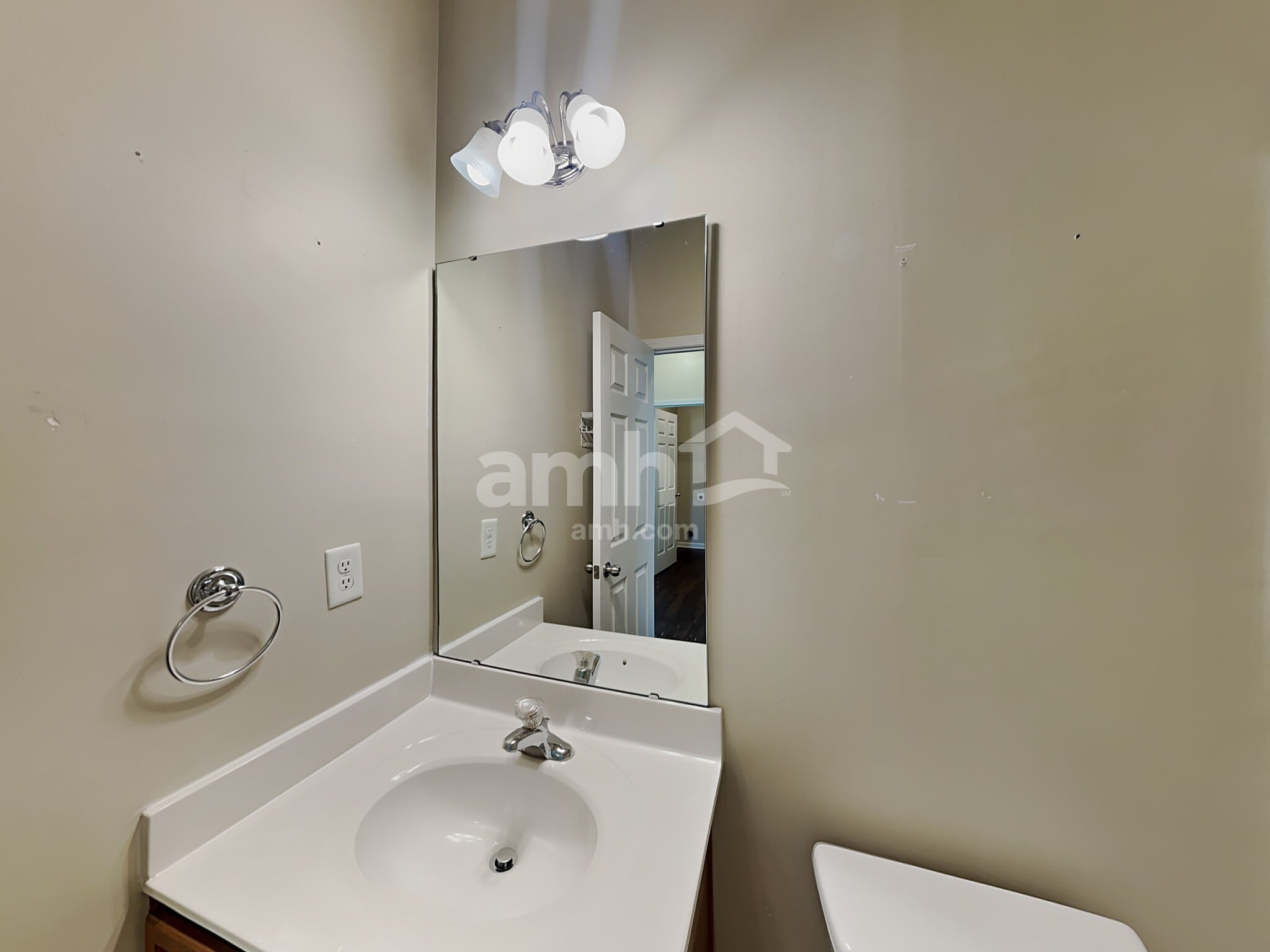 Building Photo - 1026 Skillbeck Rd