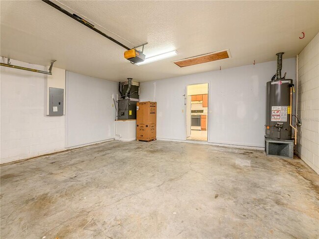 Building Photo - 1407 Wakefield Dr