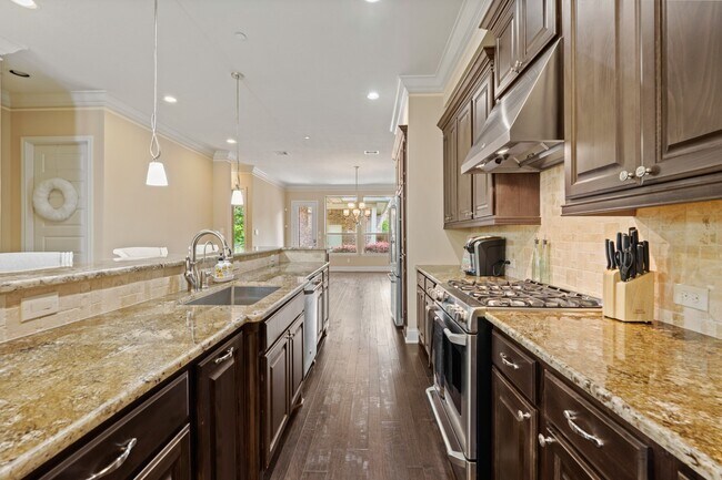 Building Photo - 534 Imperial Blvd