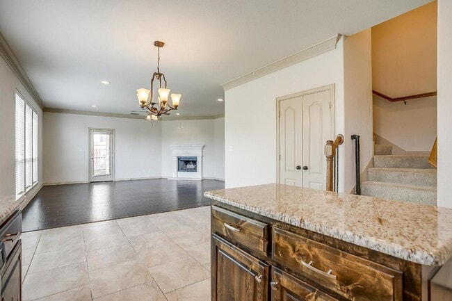 Building Photo - Charming 3-Bed Home with Modern Upgrades on Spyglass Drive, Willow Park!