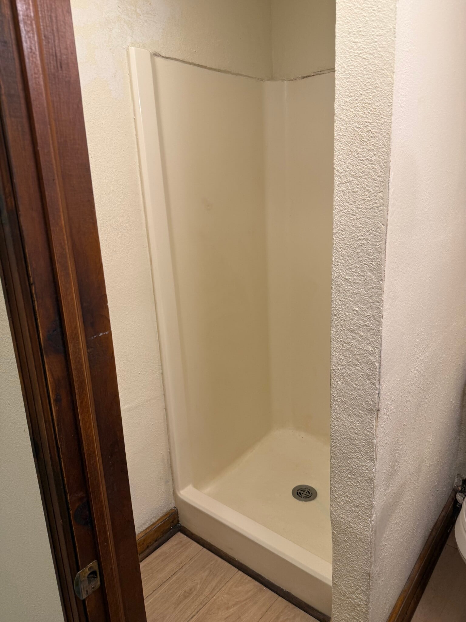 Shower - 1810 7th Ave