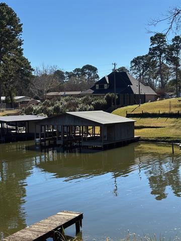 Building Photo - 16729 Malibu Dr