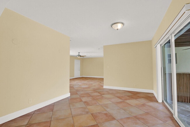Building Photo - 4529 Square Lake Dr
