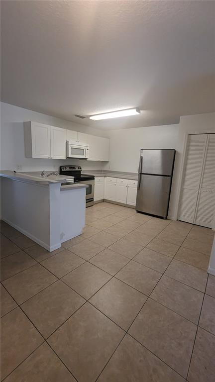 Building Photo - 8828 Grand Palms Cir