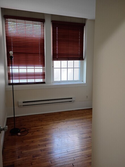 Bedroom 1 - 917 Madison St