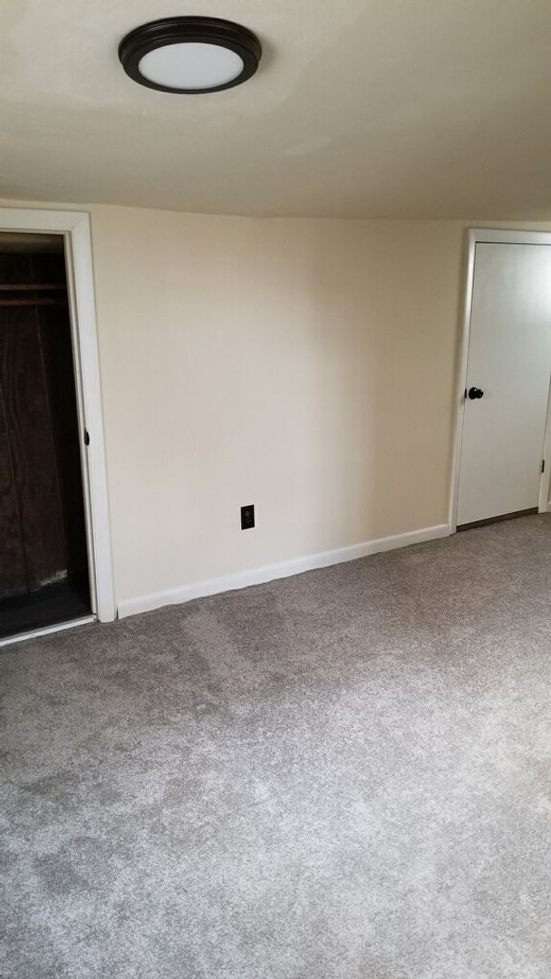 Building Photo - Bright & Updated 2-Bedroom, 2-Bath Apartment
